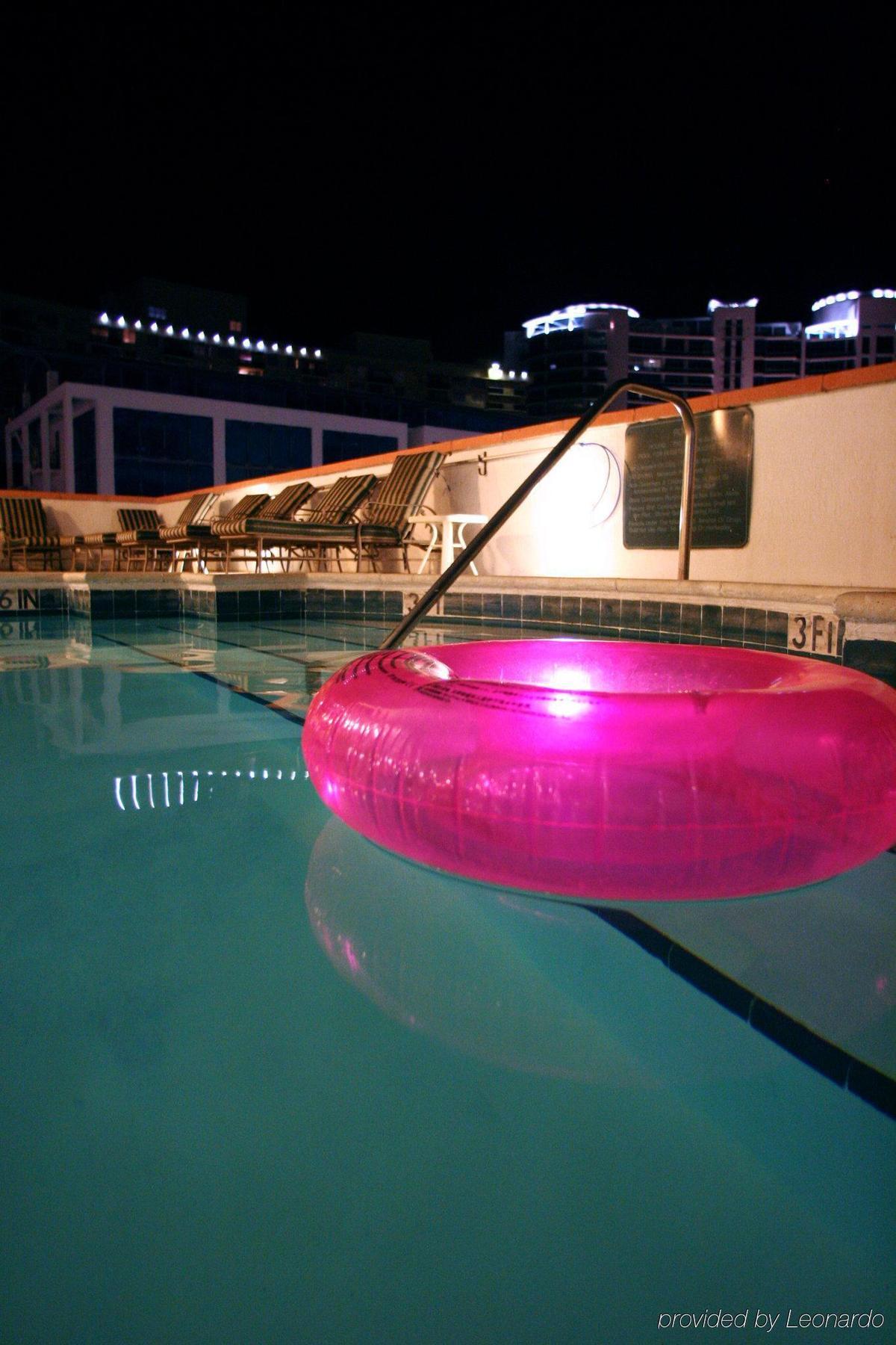 The Casablanca On The Ocean West Tower Hotel Miami Beach Exterior photo