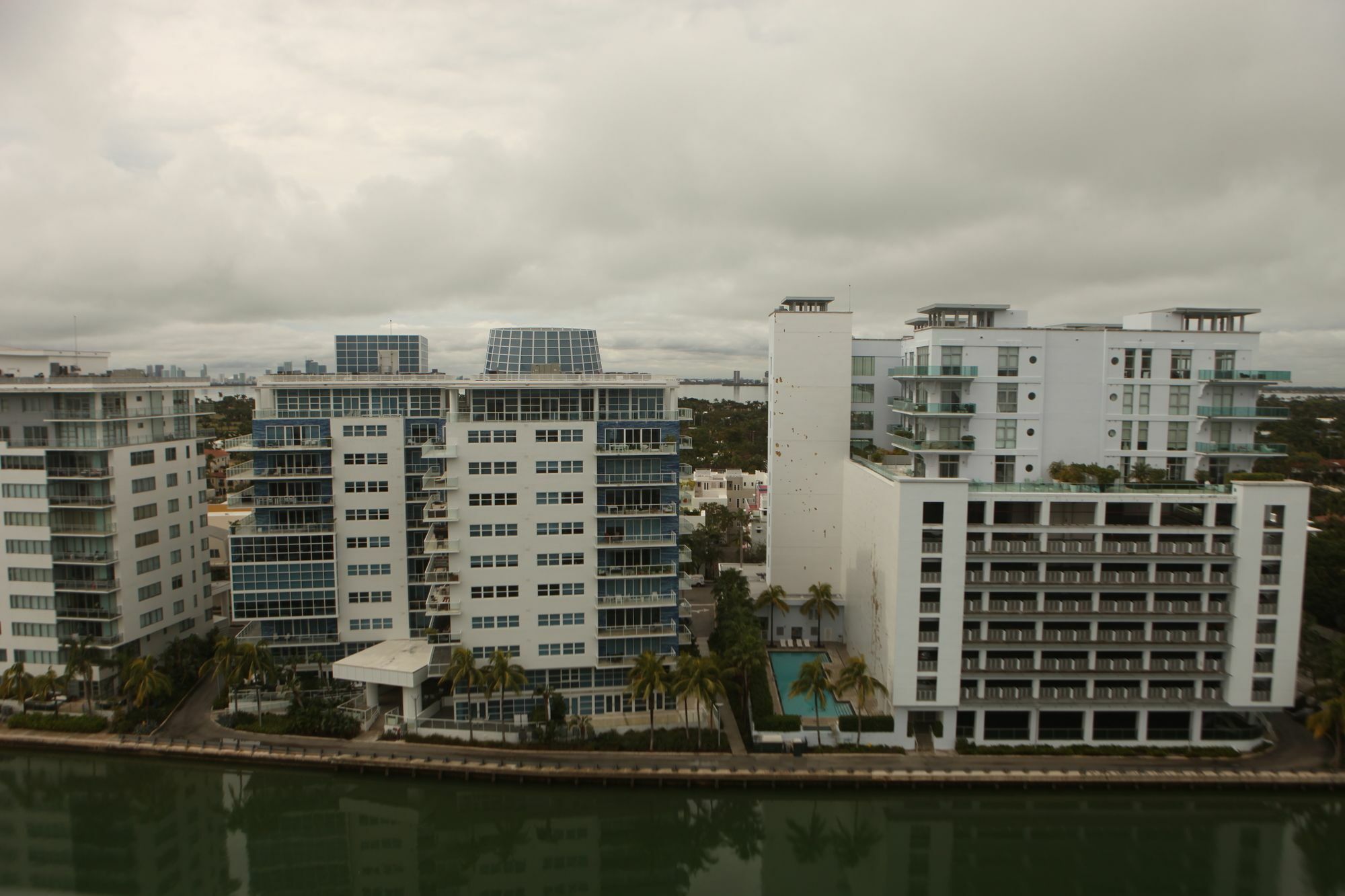The Casablanca On The Ocean West Tower Hotel Miami Beach Exterior photo